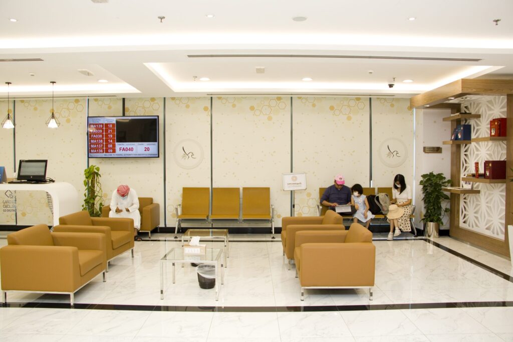 al yalayis emirates id center address and contact number